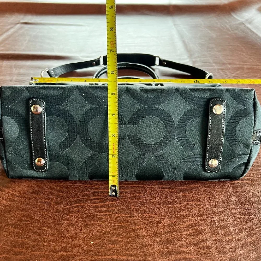 Coach Purse handbag - Picture 6 of 6